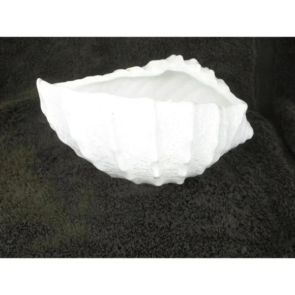 Marine Shell Vase, Seashell, Coastal Planter white Flower planter midcentury - Picture 4 of 4